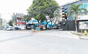 Reddoorz Near Fishermall Quezon City